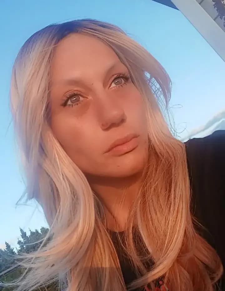 StephanieMax902 image