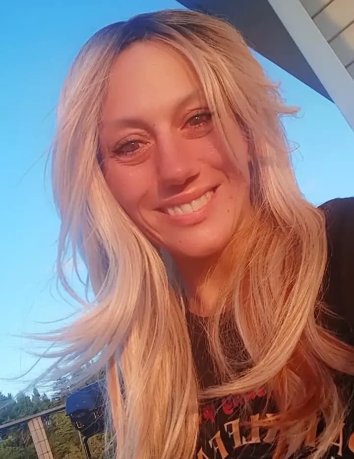 StephanieMax902 image