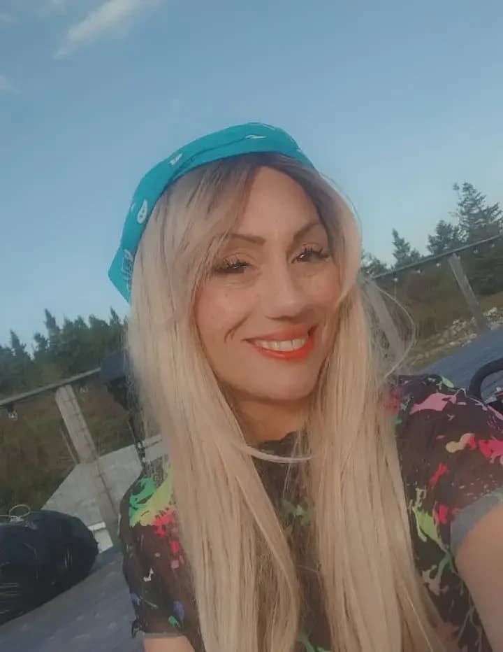 StephanieMax902 image